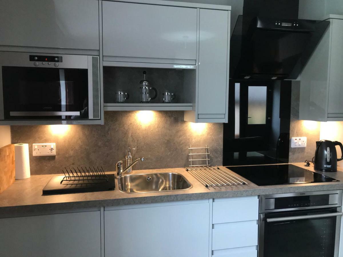 Ridgewood Apartment Дръмнадрочит Екстериор снимка